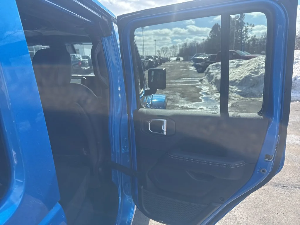 Used 2025 Blue Jeep Sahara image 52