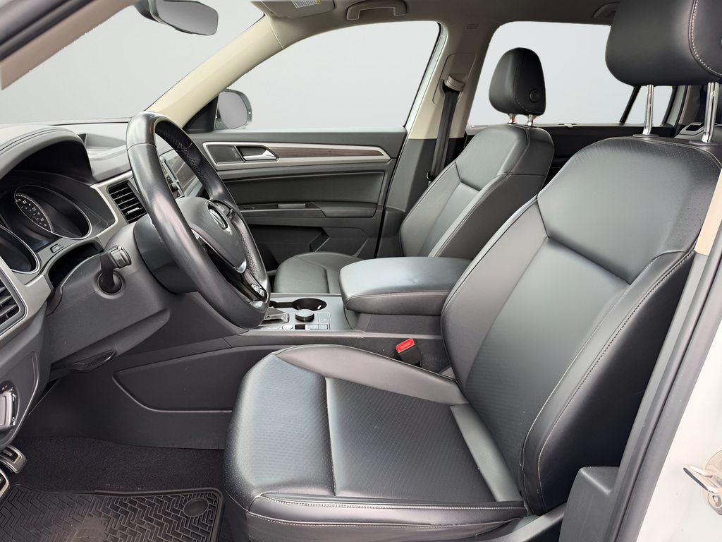 Used 2020  Volkswagen 3.6L V6 SE image 18