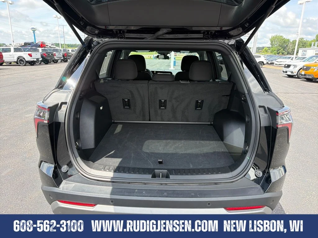 Used 2026 Black Chevrolet LT image 23