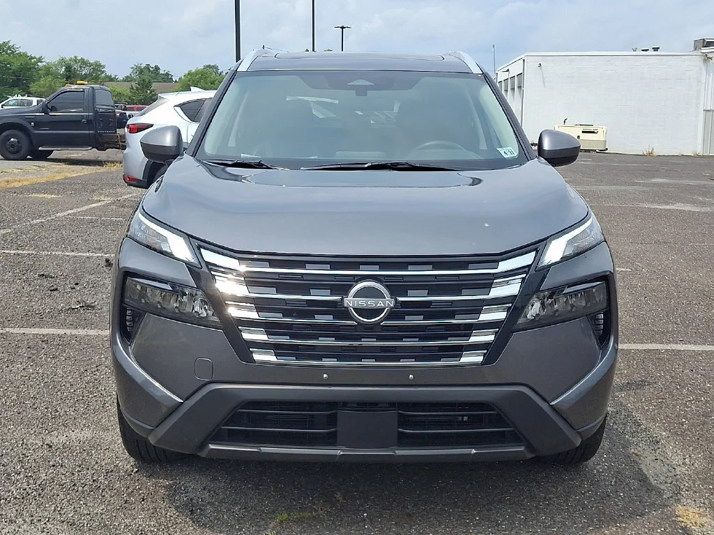 Used 2026 Gray Nissan SV image 4