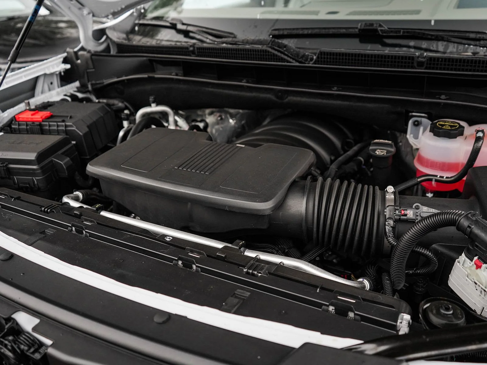 2026 GMC Yukon Denali - Photo 7