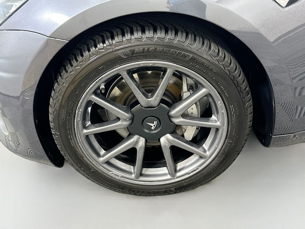 Used 2019 Silver Tesla Long Range image 31