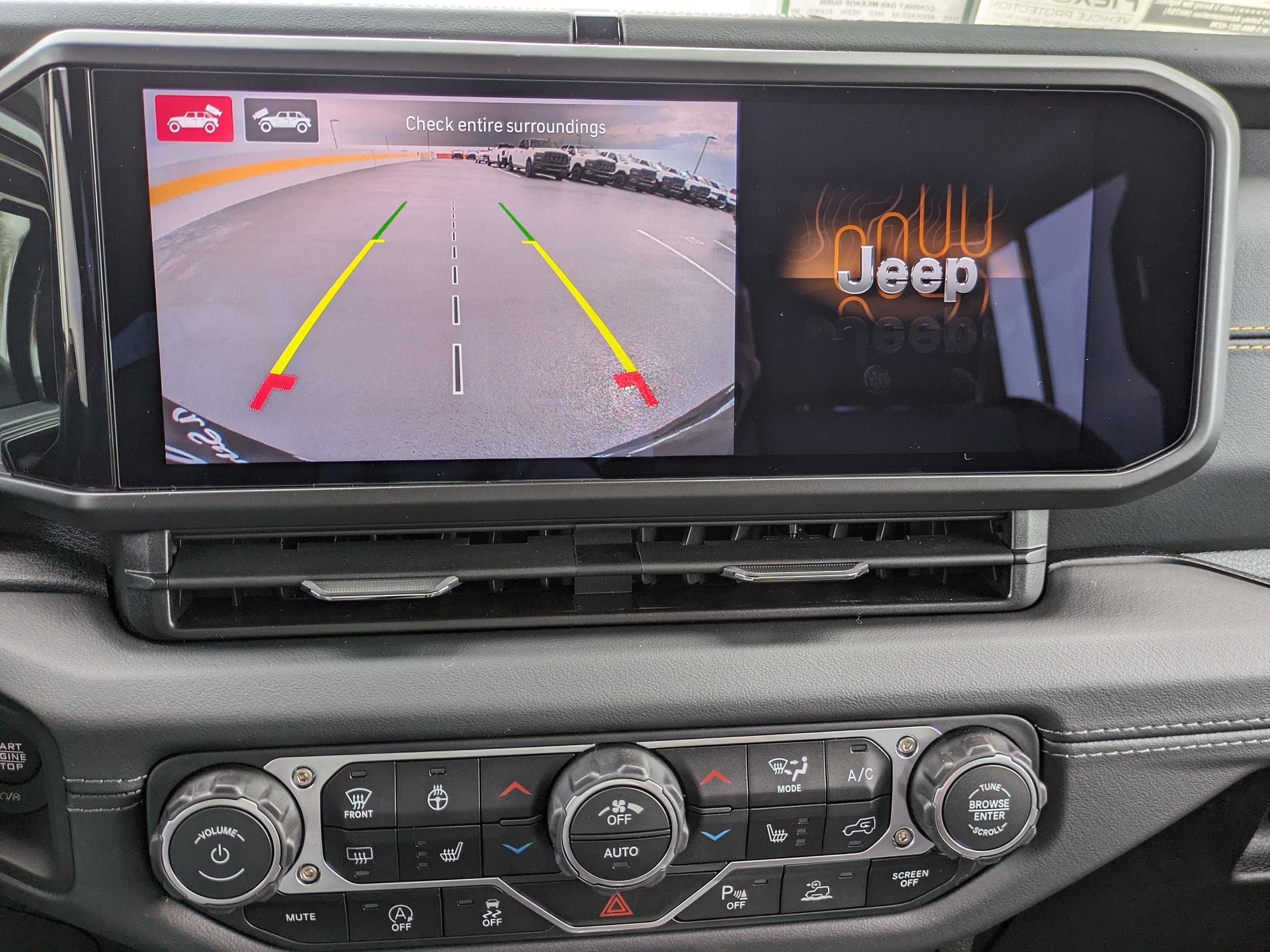 2026 Jeep Wrangler 4-Door Sahara - Photo 23