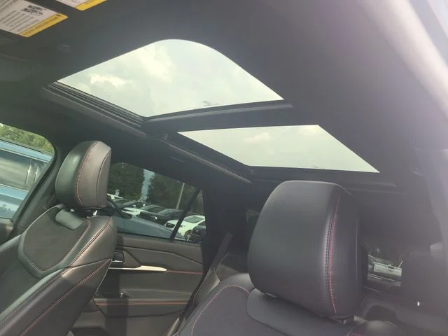 Used 2025 Blue Ford ST image 22