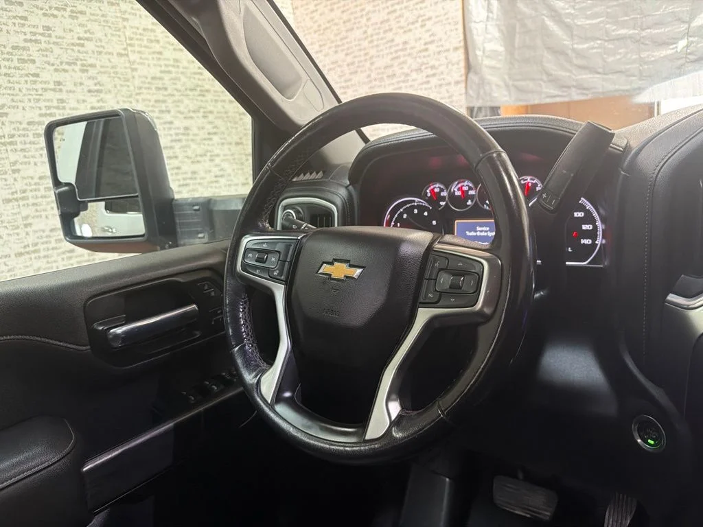 Used 2022 Summit White Chevrolet LTZ image 17