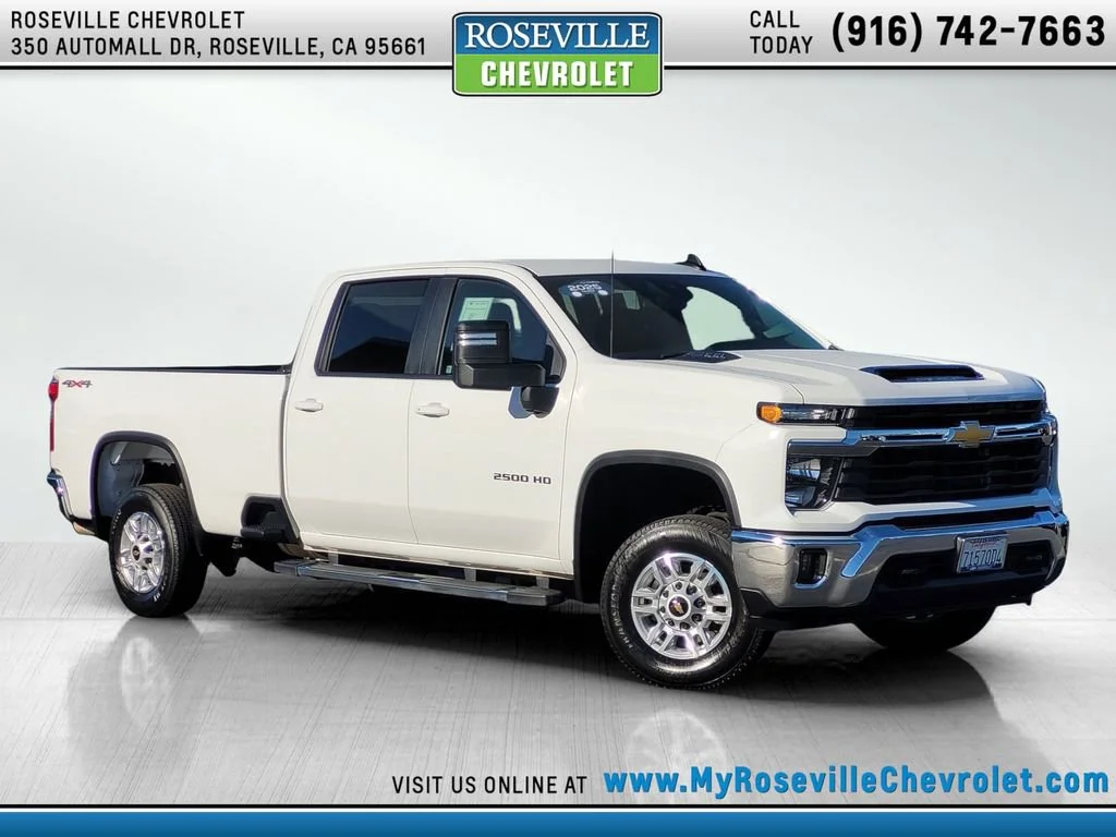 2025 Chevrolet Silverado HD LT 4WD Crew Cab Standard Box's photo