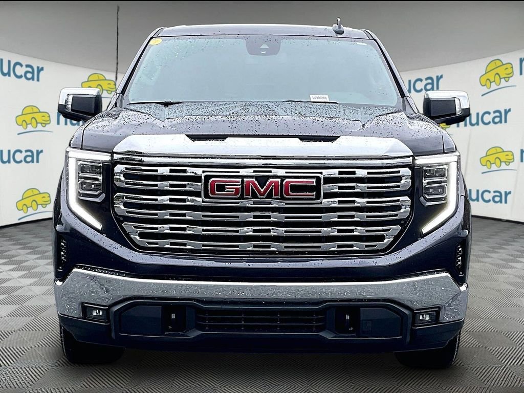 Used 2025 Silver GMC SLT image 2