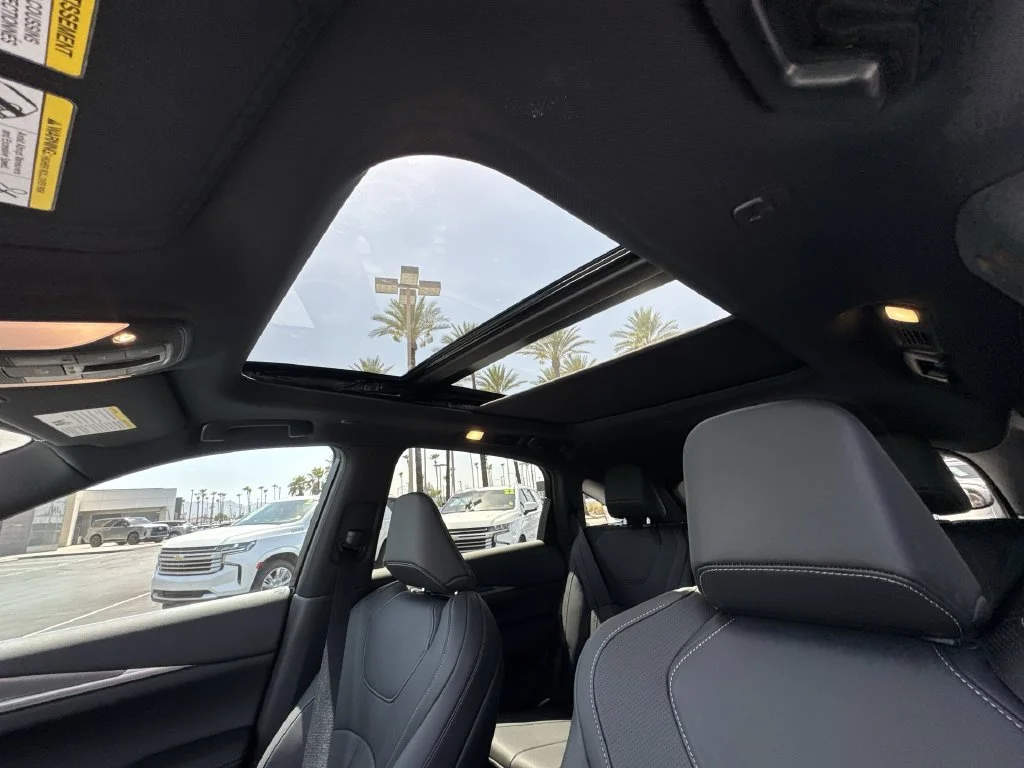 New 2027 RADIANT WHITE INFINITI Luxe AWD image 19