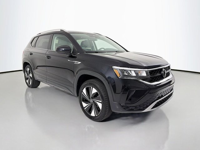 2023 Volkswagen Taos SE 4MOTION