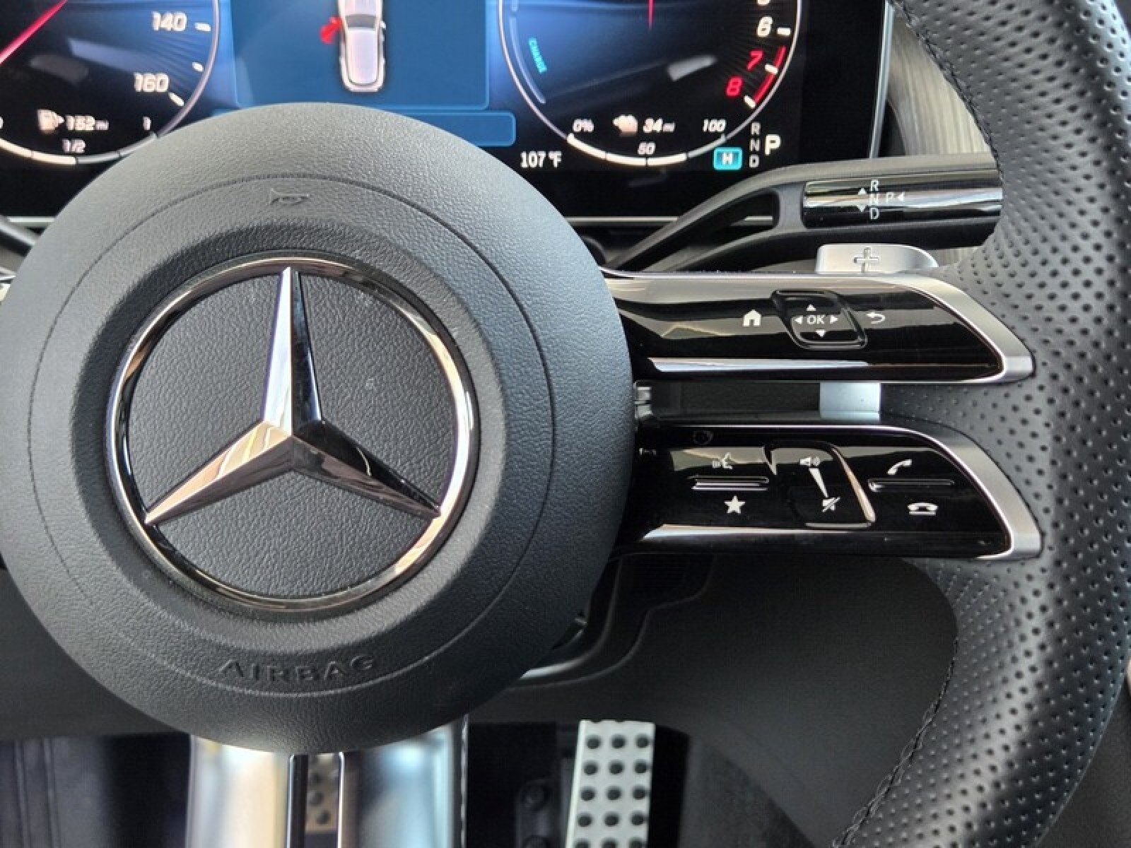 Certified Used 2025 MANUFAKTUR Alpine Grey Mercedes-Benz GLC 350e image 25