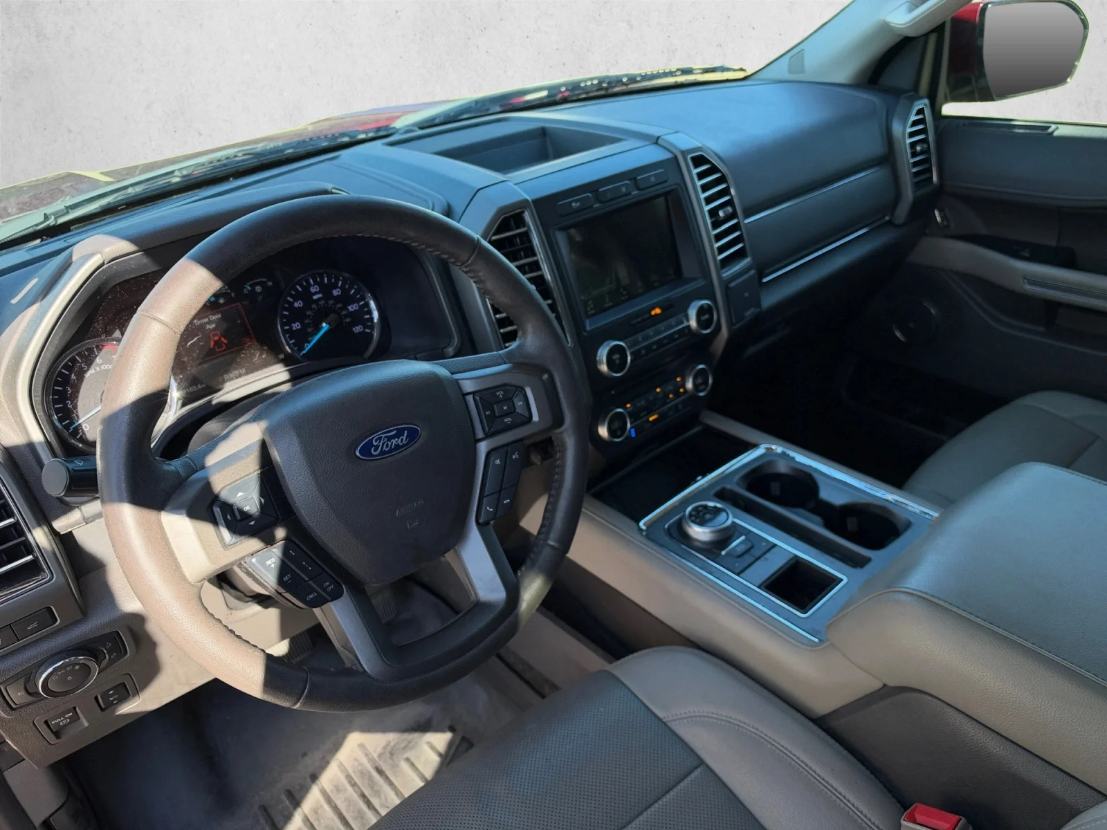 Used 2018 Ruby Red Metallic Tinted Clearcoat Ford XLT image 10