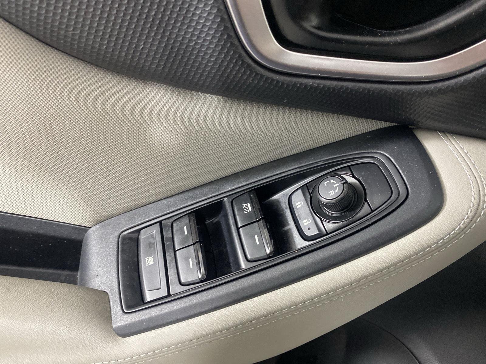 Used 2023 Crystal White Pearl Subaru  image 11