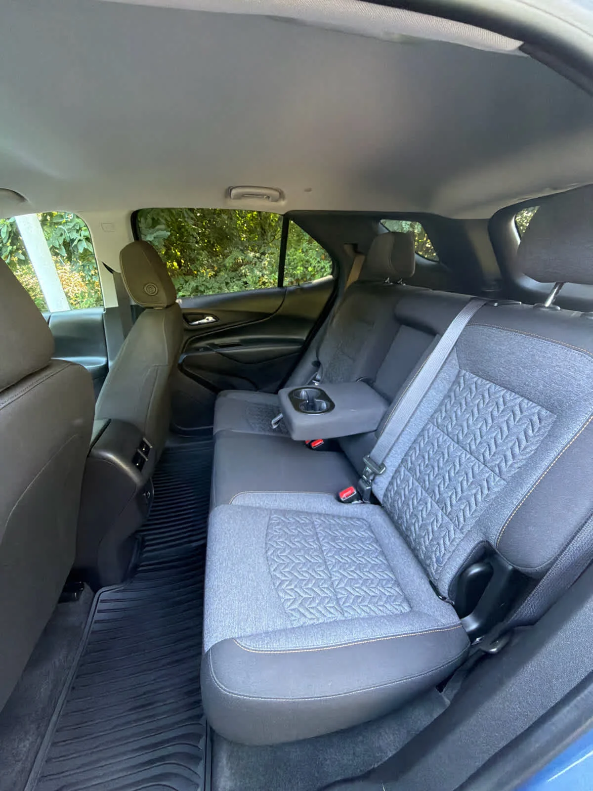 Used 2024 Lakeshore Blue Metallic Chevrolet LT image 15