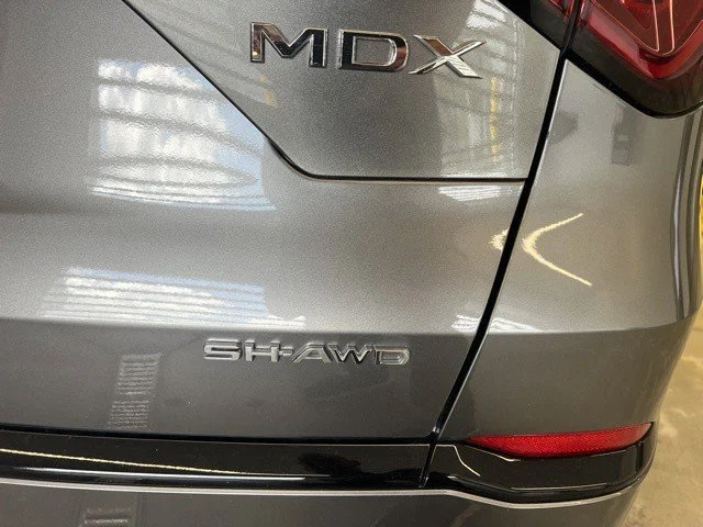 Used 2025 Liquid Carbon Metallic Acura w/A-Spec Package image 5