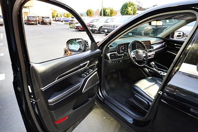 Used 2024 Black Kia LX image 36