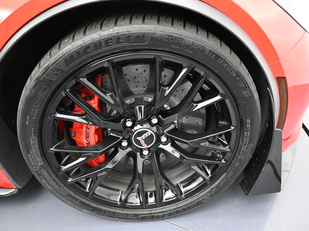 Used 2015 Torch Red Chevrolet Z06 image 28