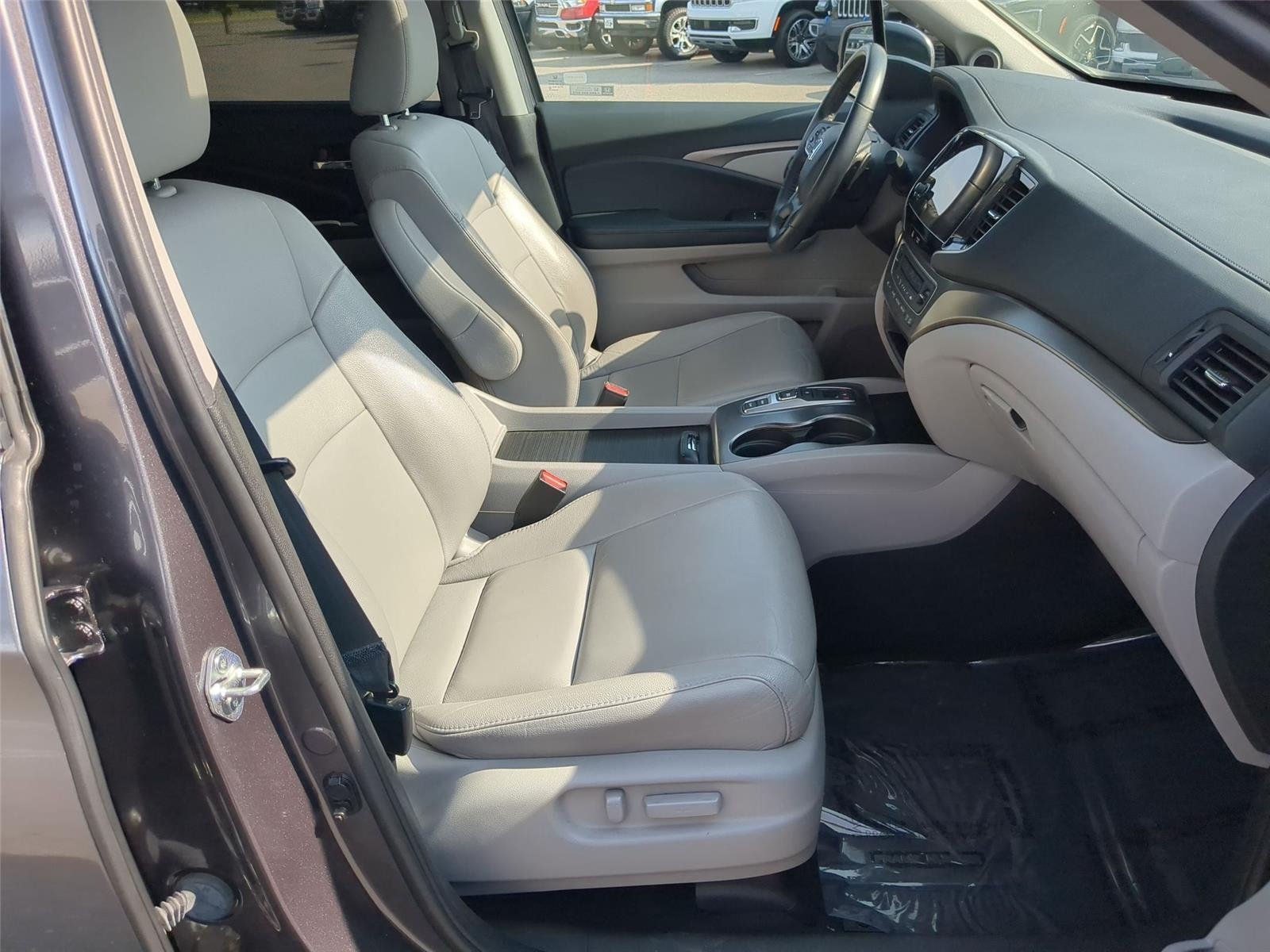 Used 2022  Honda EX-L image 34