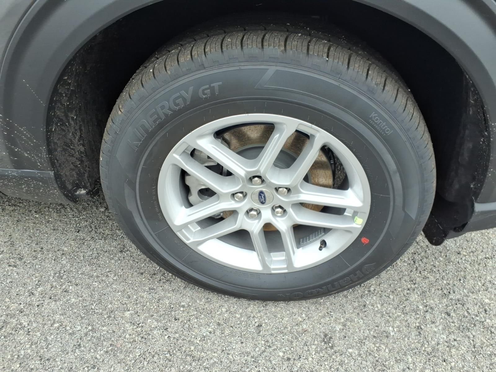 New 2026 Carbonized Gray Metallic Ford Active image 5