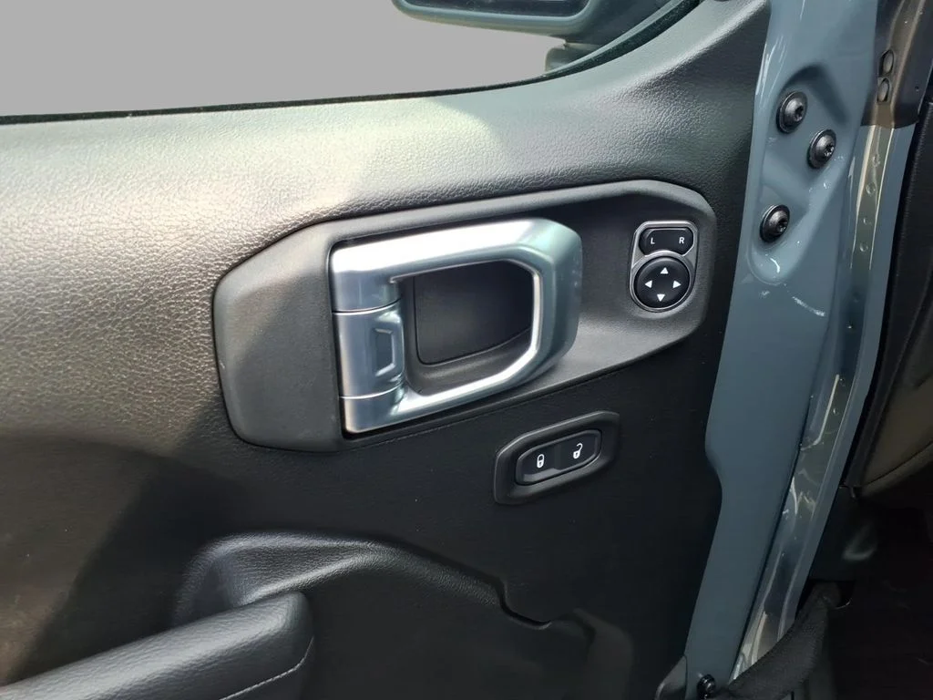 New 2026 Anvil Clearcoat Jeep Sport S image 10