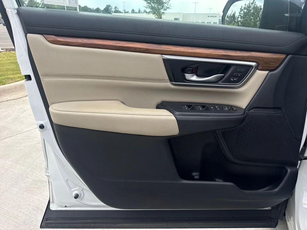 Certified Used 2019 Platinum White Pearl Honda EX-L image 14