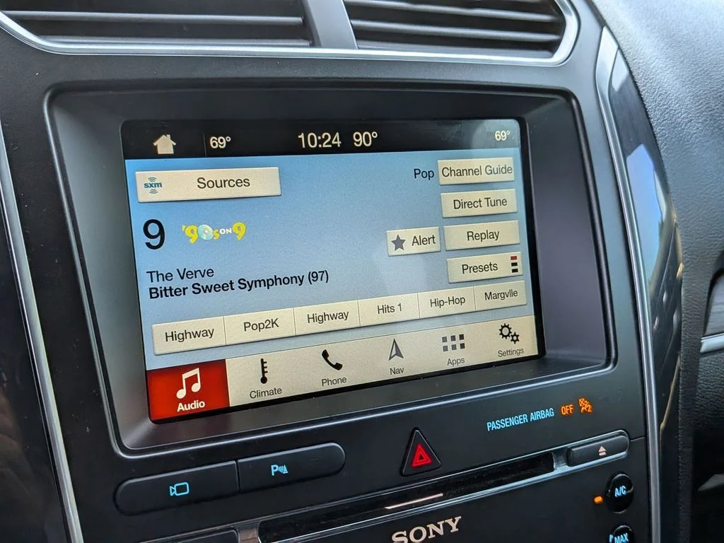 Used 2018 Silver Ford Limited image 19