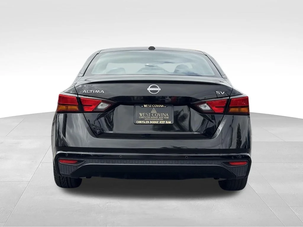 Used 2024 Black Nissan 2.5 SV image 9