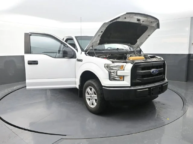 Used 2016 White Ford XL image 35