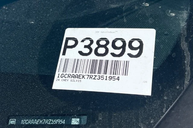 Used 2024 White Chevrolet WT image 8