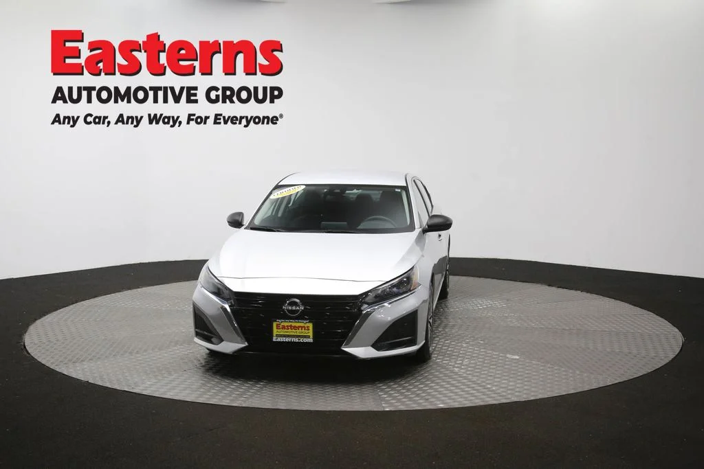 Used 2024 Silver Nissan 2.5 SV image 53