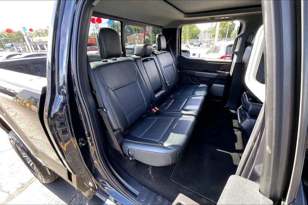 Used 2022 Blue Ford Lariat image 26