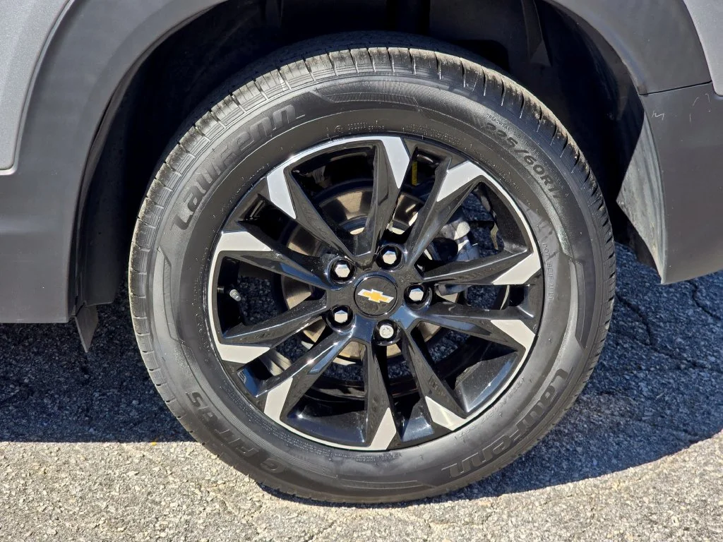 Used 2023 Gray Chevrolet LT image 21