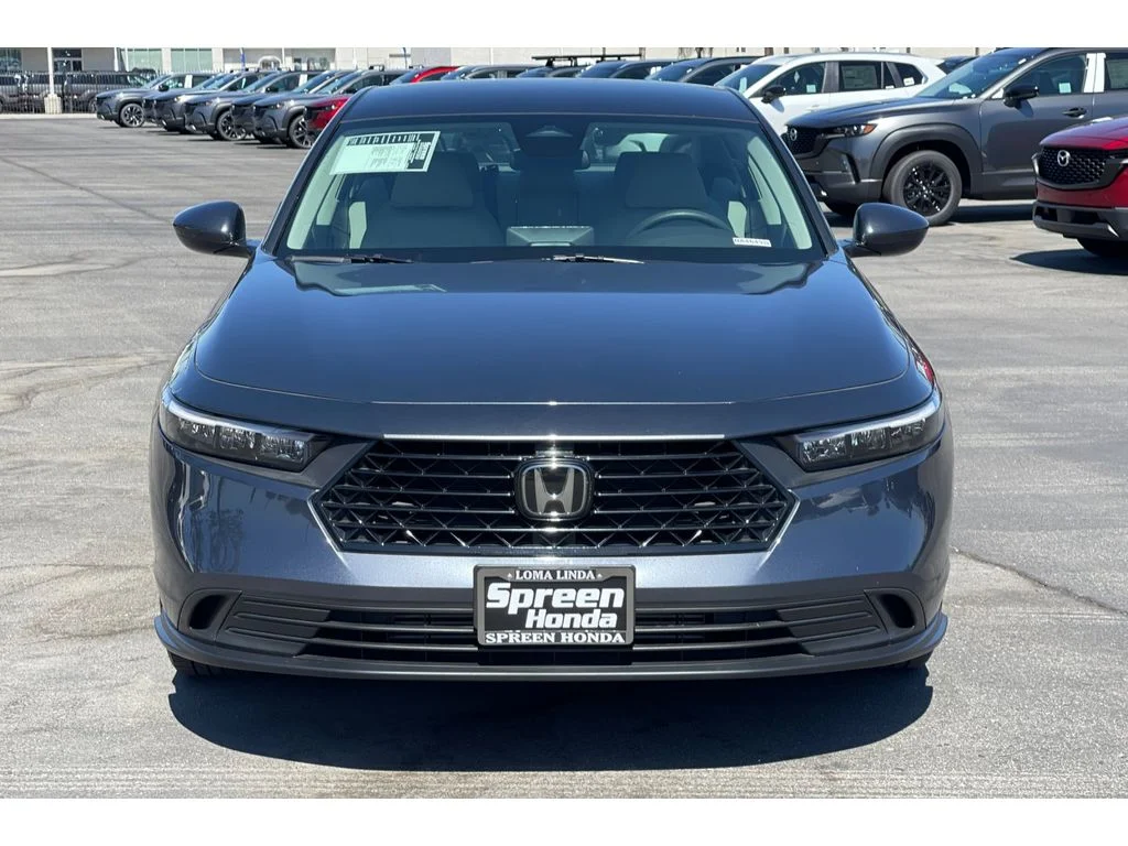Used 2024 Meteorite Gray Metallic Honda LX image 9
