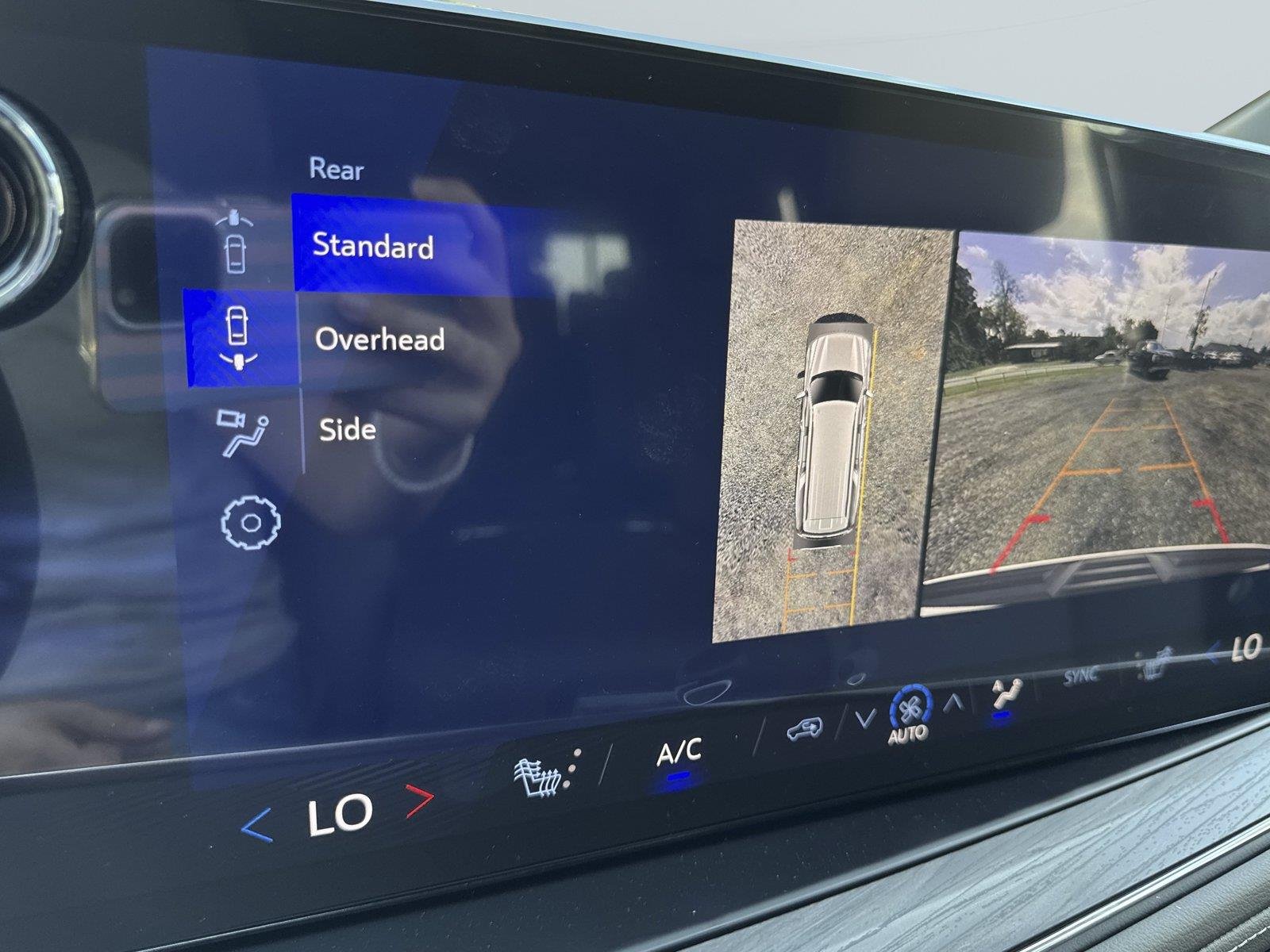 2026 Chevrolet Suburban LT - Photo 27