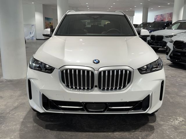New 2026 Mineral White Metallic BMW xDrive40i image 2