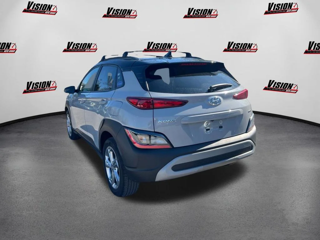 Used 2023 Silver Hyundai SEL image 7