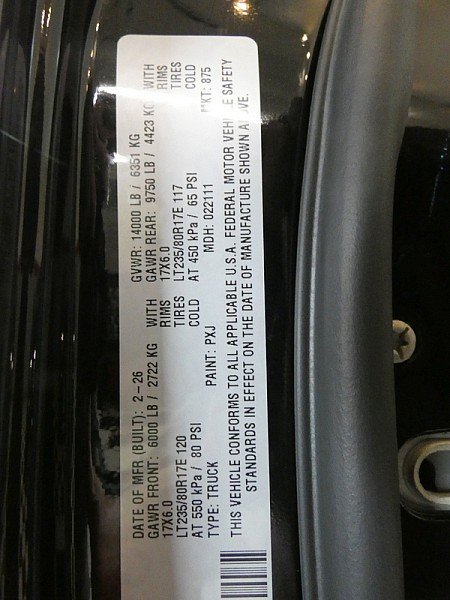 New 2026 Diamond Black Crystal Pearl-Coat Exterior Paint RAM Limited Crew Cab 8
