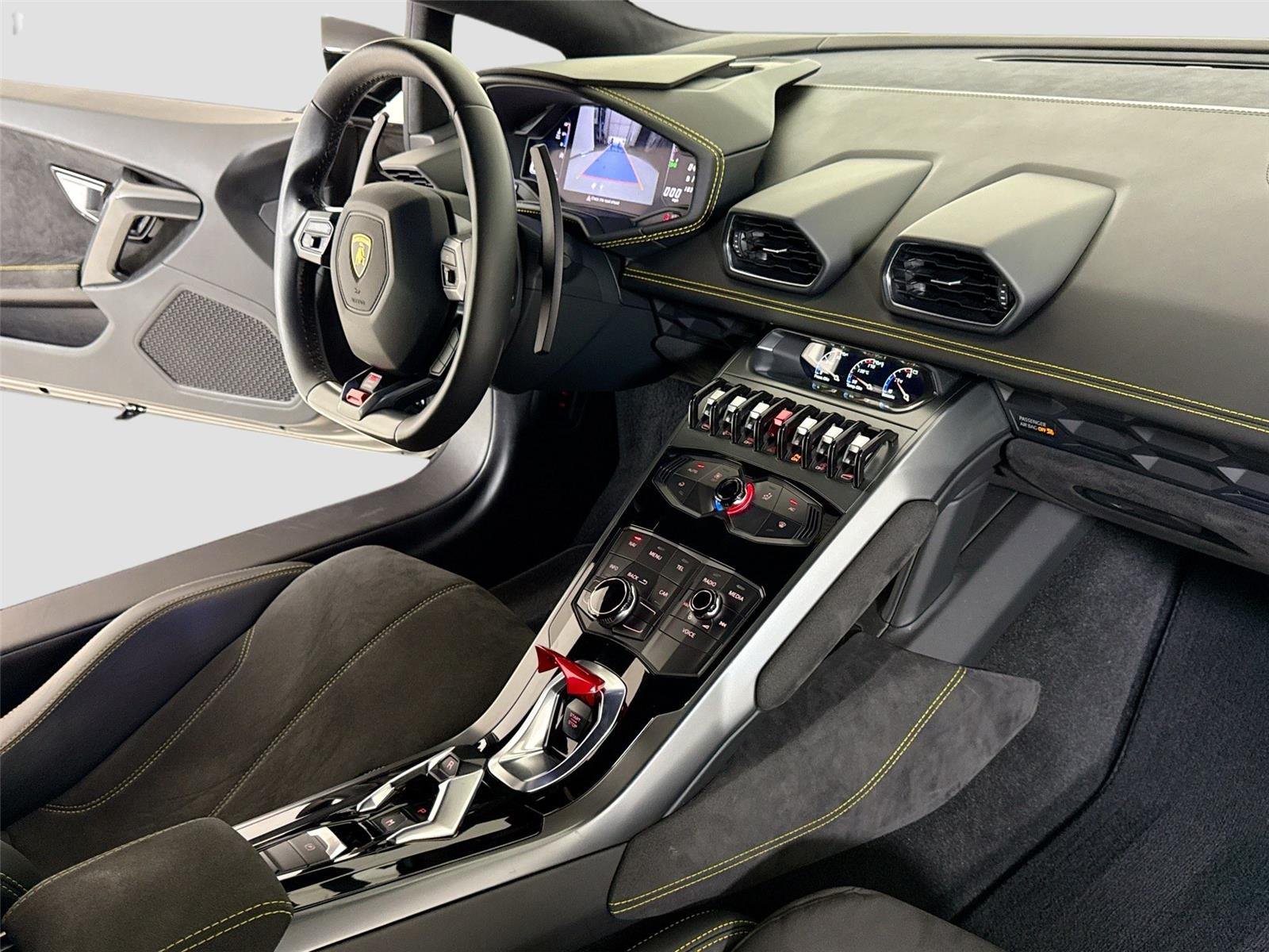 Used 2018 Arancio Borealis Pearl Effect Lamborghini  image 26