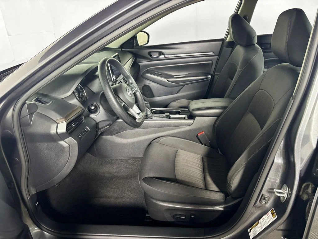 Used 2024 Gray Nissan 2.5 SV image 11