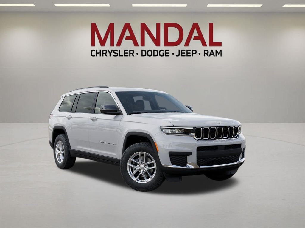 New 2026 Bright White Clearcoat Jeep Laredo image 5