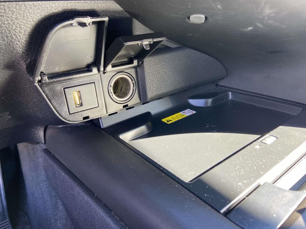 2024 Toyota Camry XLE - Photo 27