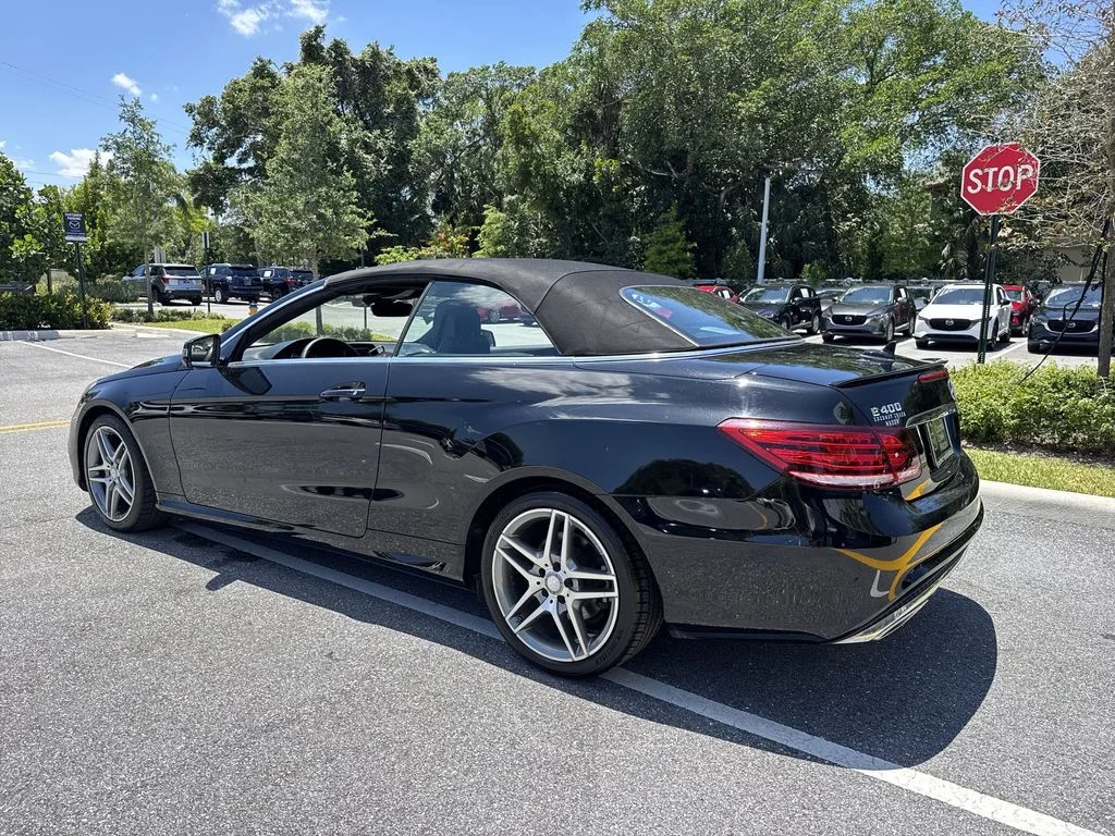 Used 2016 Obsidian Black Metallic Mercedes-Benz E 400 image 12