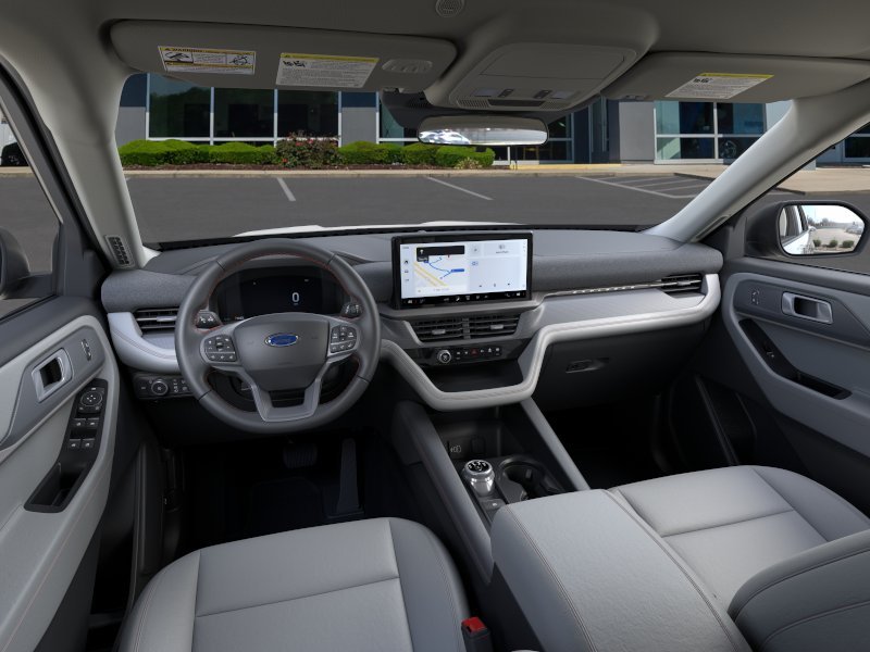 New 2026 Star White Metallic Tri-Coat Ford Active image 9