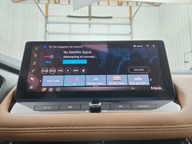 New 2026 White Nissan Platinum image 32