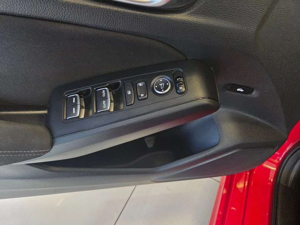 2025 Honda Civic Sport - Photo 13