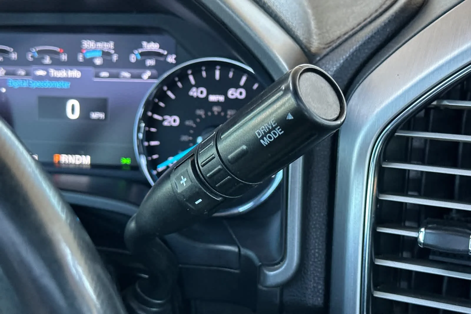 Used 2020 Agate Black Metallic Ford Platinum image 21