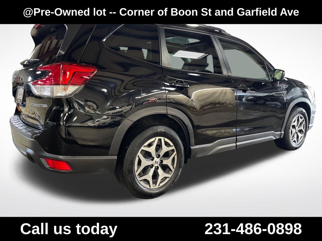 Used 2021 Black Subaru Premium image 5