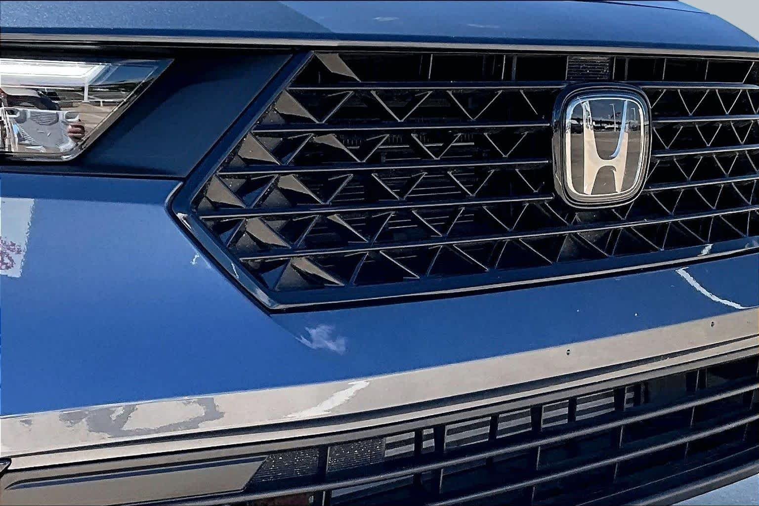 2025 Honda Accord SE - Photo 28