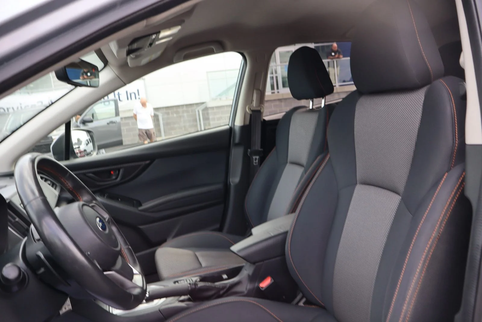 Used 2018 Ice Silver Metallic Subaru 2.0i Premium image 14