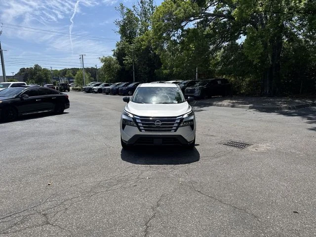 Used 2024 Silver Nissan S image 2