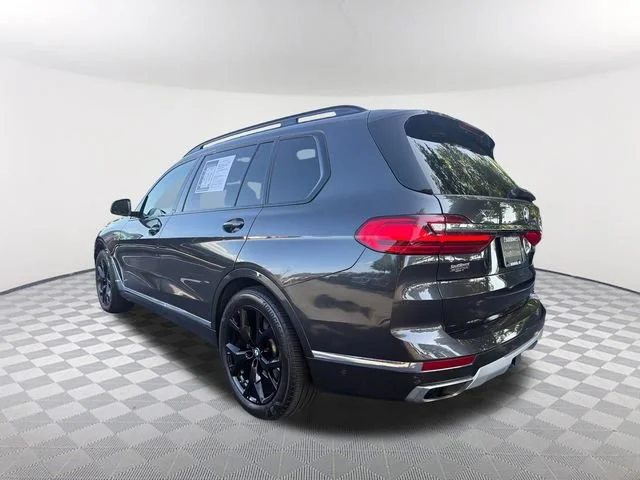 Used 2021 Gray BMW xDrive40i image 7